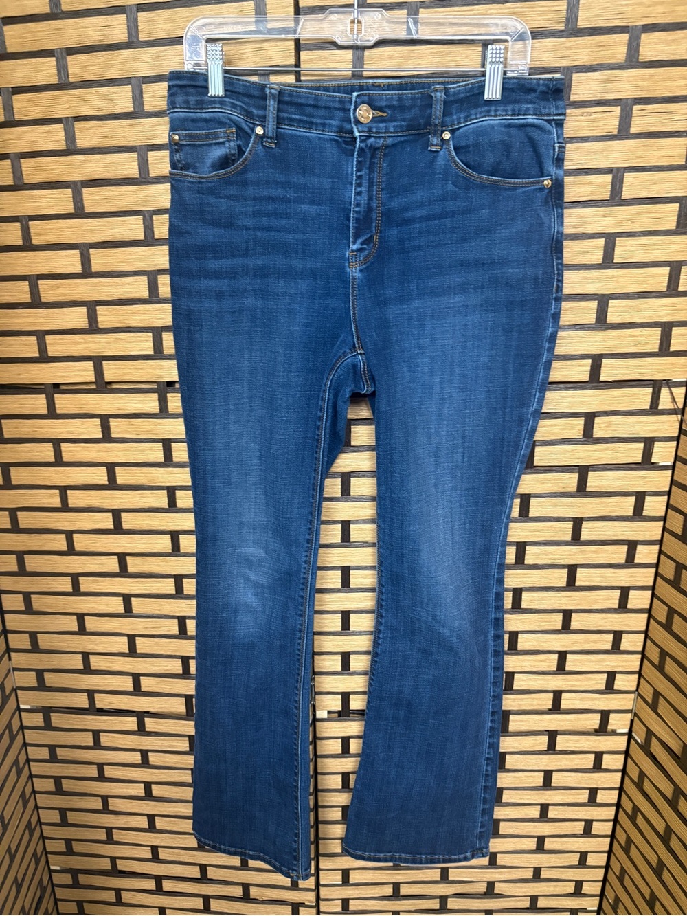Chicos bootcut jeans size 0.5P(6P)